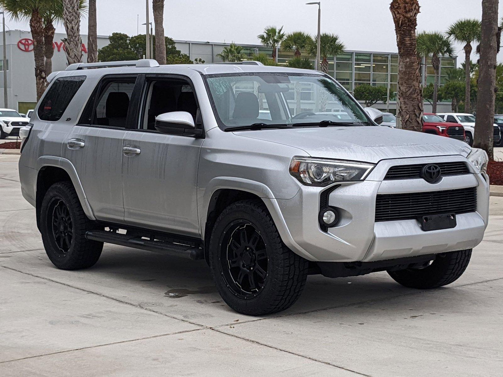 2018 Toyota 4Runner Vehicle Photo in Davie, FL 33331