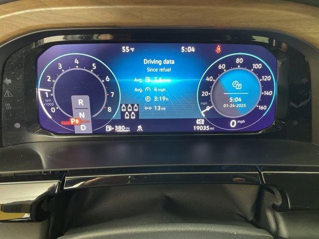 2024 Volkswagen Atlas Vehicle Photo in PHOENIX, AZ 85014-3381