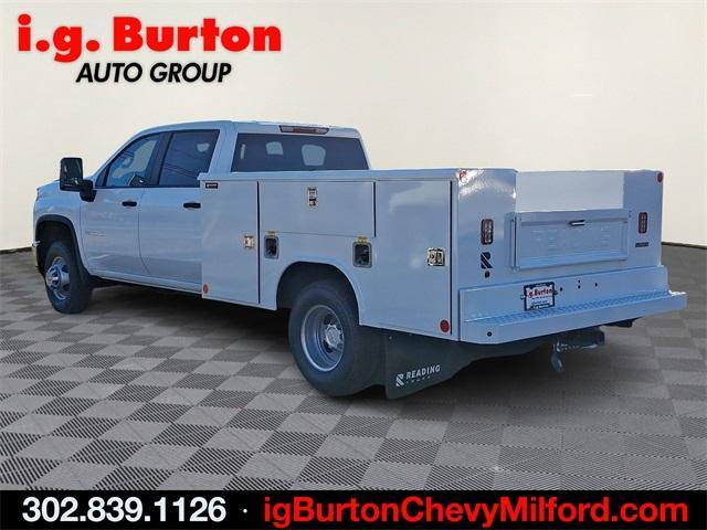 2024 Chevrolet Silverado 3500 HD Chassis Cab Vehicle Photo in MILFORD, DE 19963-6122