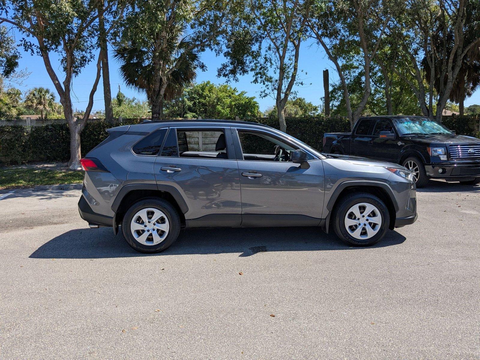 2019 Toyota RAV4 Vehicle Photo in West Palm Beach, FL 33417