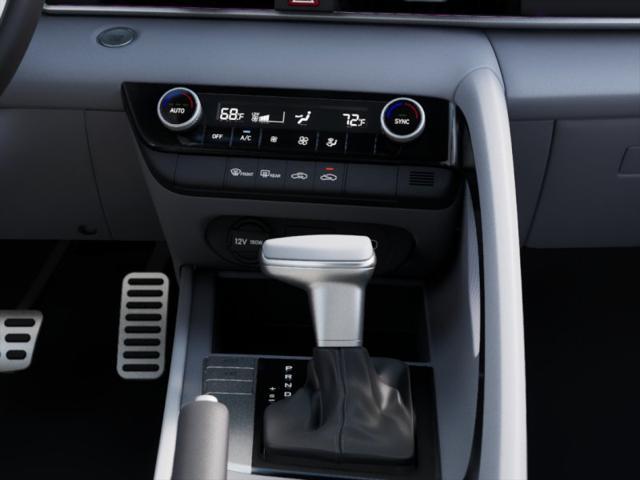 2025 Hyundai ELANTRA Vehicle Photo in Peoria, IL 61615