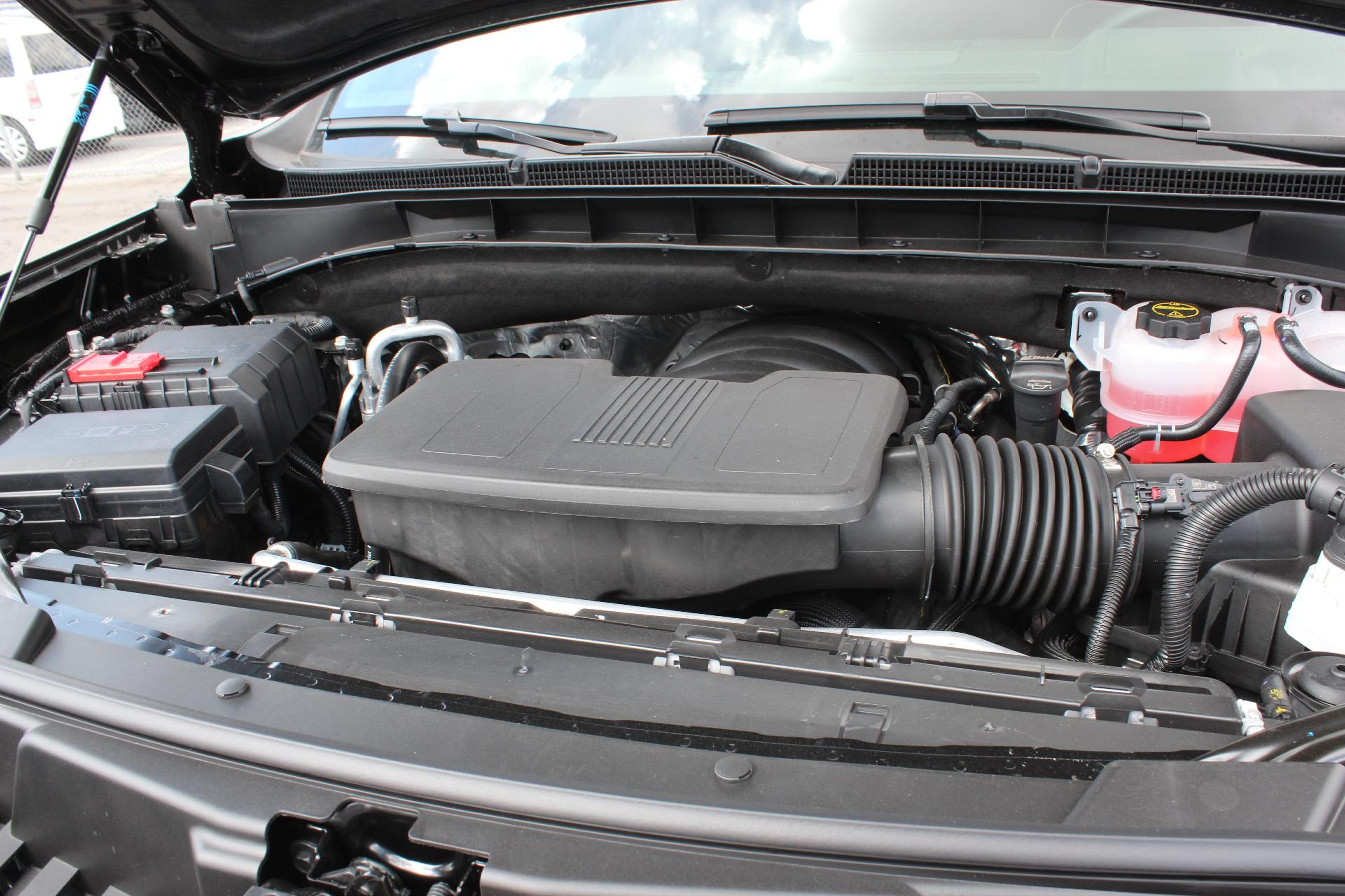 2025 GMC Yukon Vehicle Photo in AURORA, CO 80012-4011