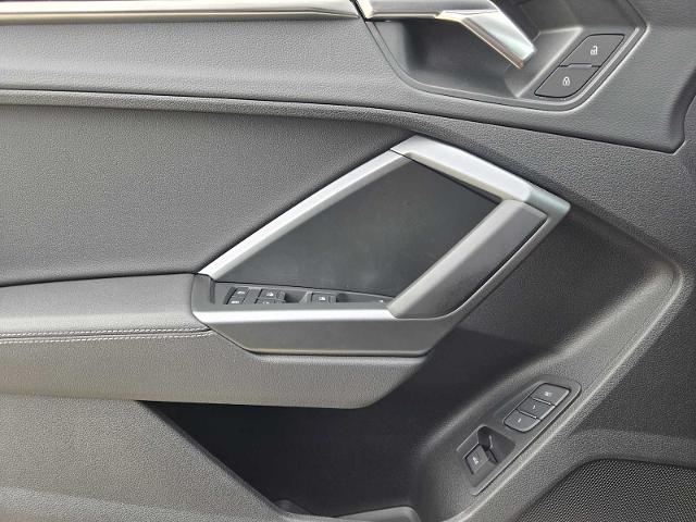 2025 Audi Q3 Vehicle Photo in SUGAR LAND, TX 77478