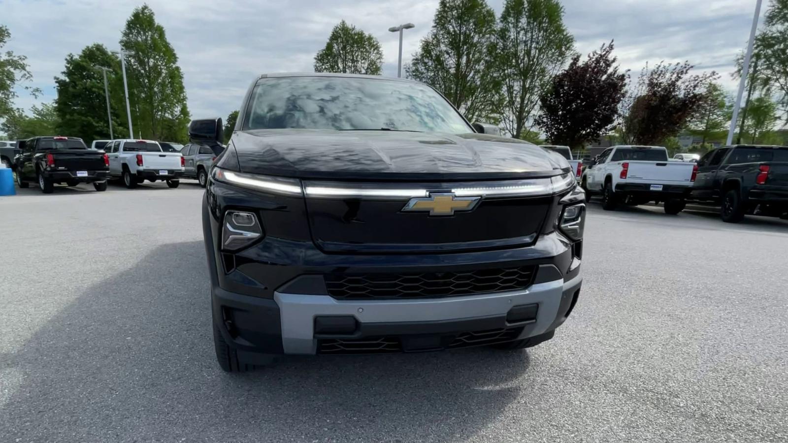 2025 Chevrolet Silverado EV Vehicle Photo in BENTONVILLE, AR 72712-4322