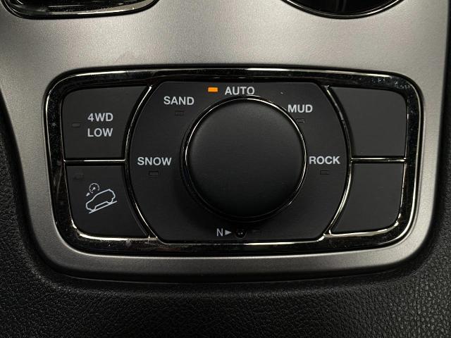 2020 Jeep Grand Cherokee Vehicle Photo in Appleton, WI 54913