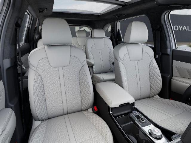 2025 Kia Sorento Hybrid Vehicle Photo in Tucson, AZ 85712