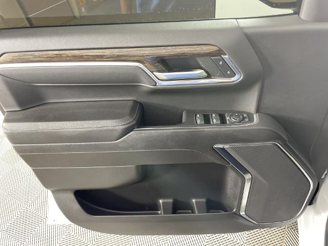 2023 GMC Sierra 1500 Vehicle Photo in GILBERT, AZ 85297-0402