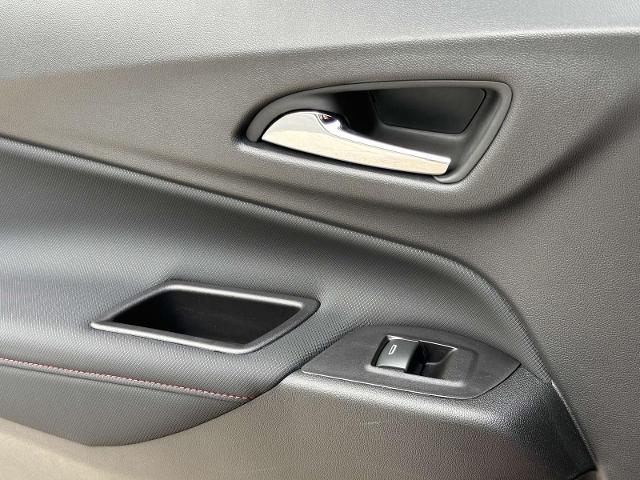 2022 Chevrolet Equinox Vehicle Photo in Roslyn, NY 11576