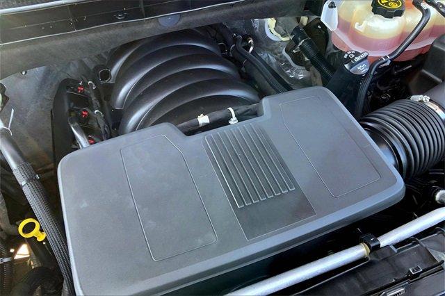 2022 GMC Yukon XL Vehicle Photo in TOPEKA, KS 66609-0000
