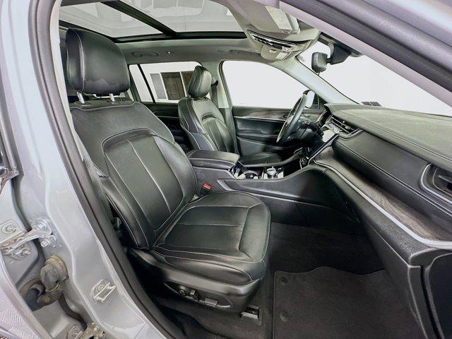 2022 Jeep Grand Cherokee L Vehicle Photo in Doylsetown, PA 18901