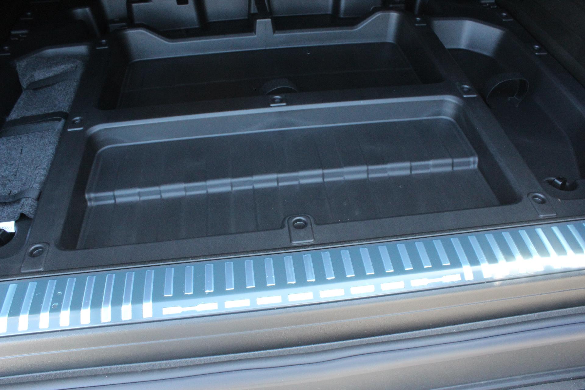 2024 GMC HUMMER EV SUV Vehicle Photo in AURORA, CO 80012-4011