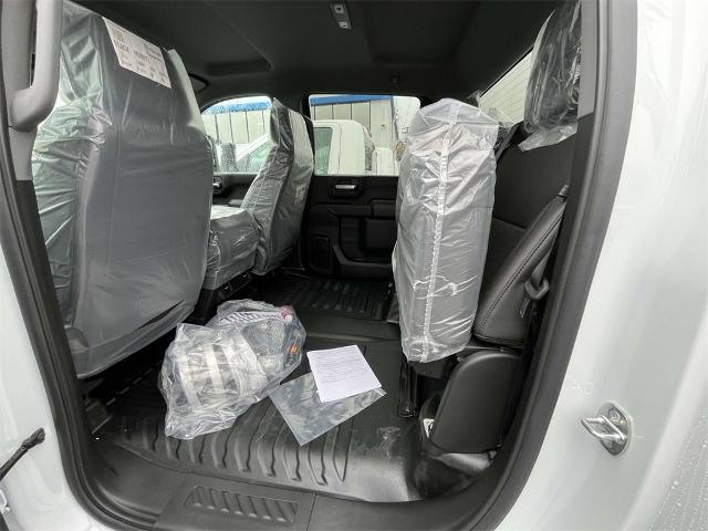 2024 Chevrolet Silverado 2500 HD Vehicle Photo in ALCOA, TN 37701-3235