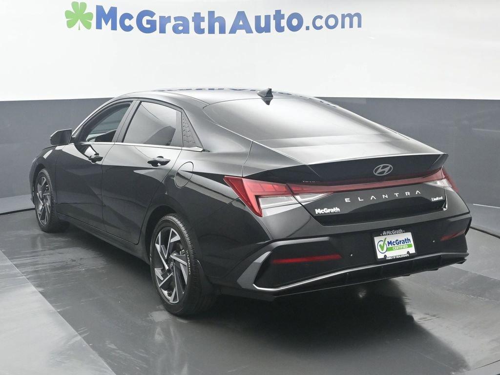 2024 Hyundai ELANTRA Vehicle Photo in Cedar Rapids, IA 52402