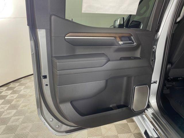 2025 Chevrolet Silverado 1500 Vehicle Photo in PHOENIX, AZ 85014-3381