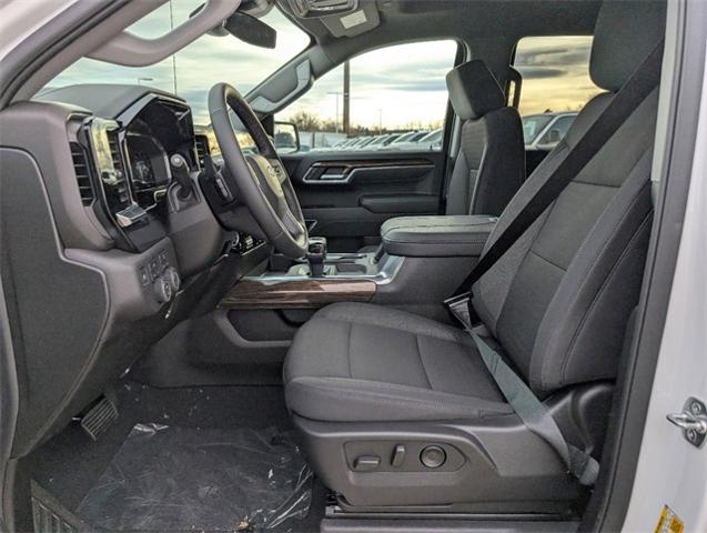 2025 Chevrolet Silverado 1500 Vehicle Photo in ENGLEWOOD, CO 80113-6708