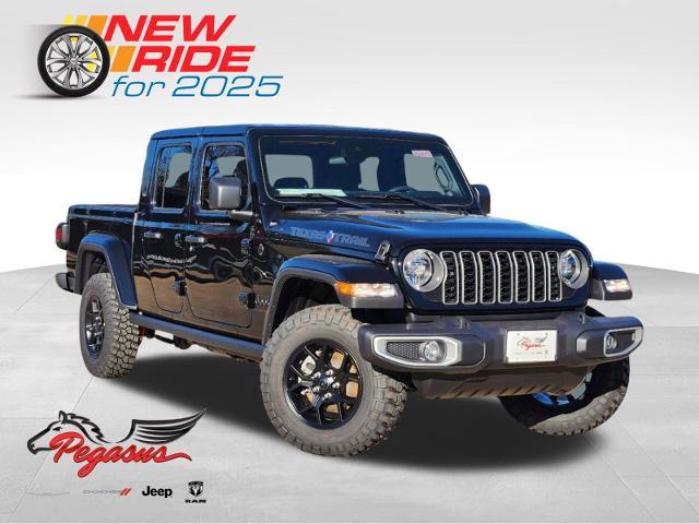 2025 Jeep Gladiator Vehicle Photo in Ennis, TX 75119-5114