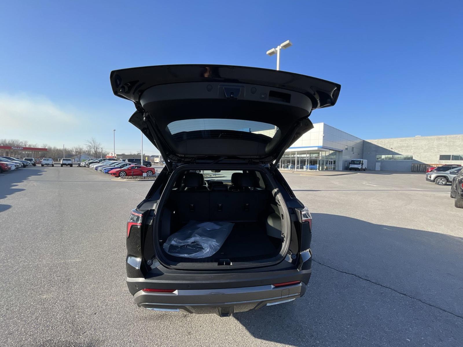 2025 Chevrolet Equinox Vehicle Photo in BENTONVILLE, AR 72712-4322
