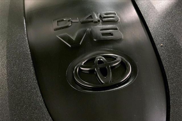 2017 Toyota Tacoma Vehicle Photo in Lees Summit, MO 64086