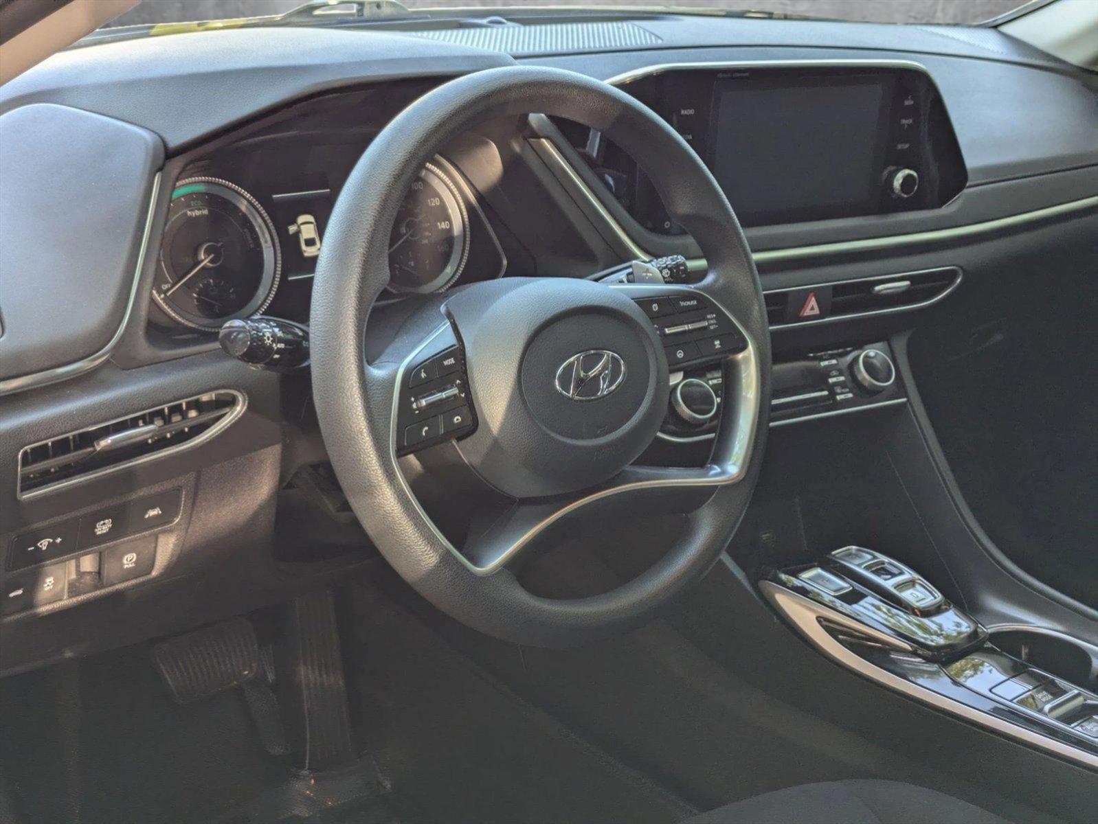 2022 Hyundai SONATA Hybrid Vehicle Photo in Tampa, FL 33614