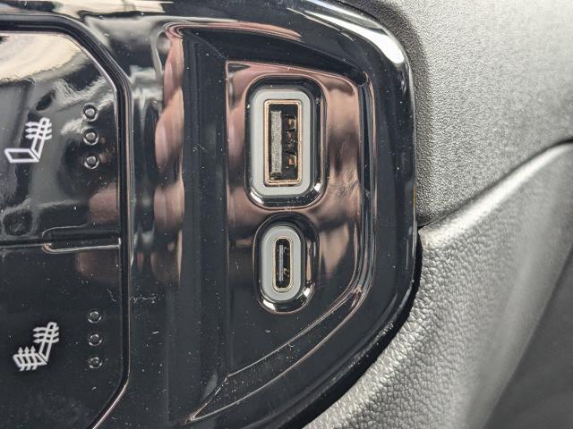 2024 Chevrolet Silverado 1500 Vehicle Photo in BEAUFORT, SC 29906-4218