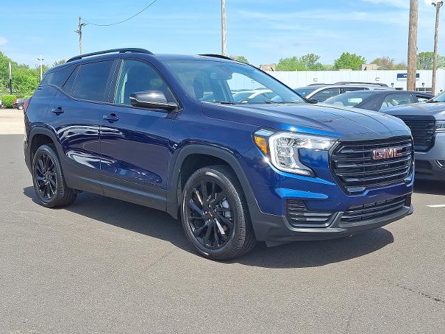 2023 GMC Terrain Vehicle Photo in TREVOSE, PA 19053-4984
