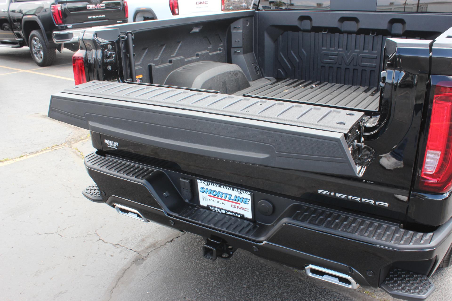 2025 GMC Sierra 1500 Vehicle Photo in AURORA, CO 80012-4011