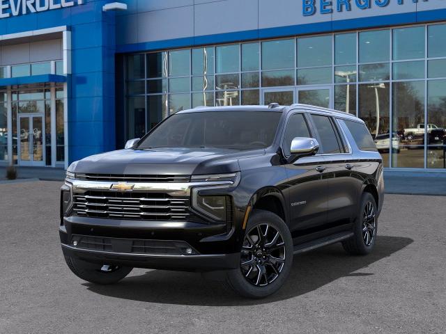 2025 Chevrolet Suburban Vehicle Photo in NEENAH, WI 54956-2243