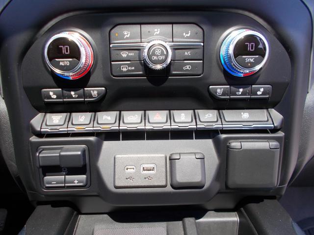 2020 GMC Sierra 3500 HD Vehicle Photo in LOWELL, MA 01852-4336