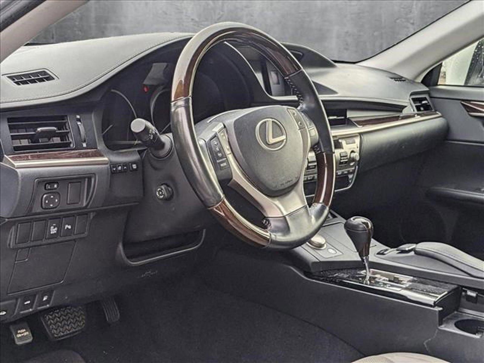 2013 Lexus ES 350 Vehicle Photo in Bradenton, FL 34207