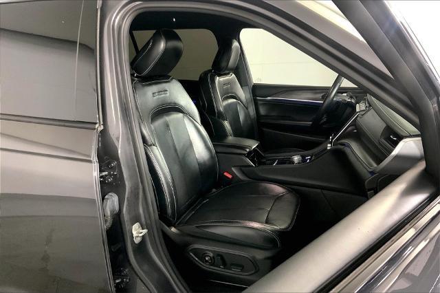 2022 Jeep Grand Cherokee L Vehicle Photo in Kansas City, MO 64114