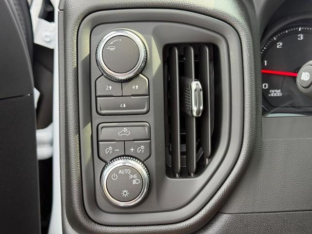 2025 GMC Sierra 3500 HD Vehicle Photo in COLUMBIA, MO 65203-3903