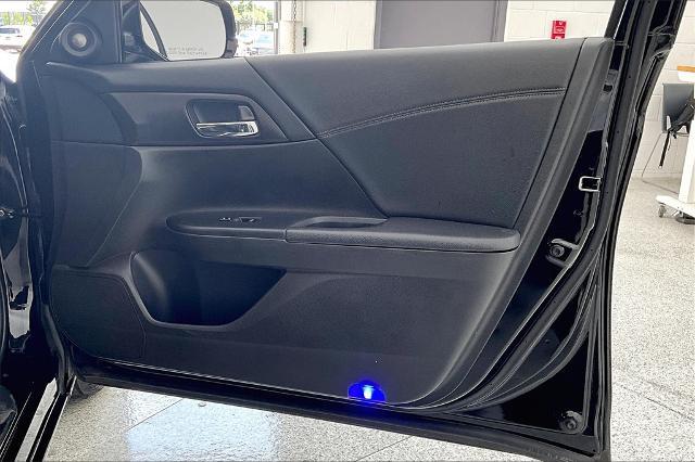 2013 Honda Accord Sedan Vehicle Photo in Grapevine, TX 76051
