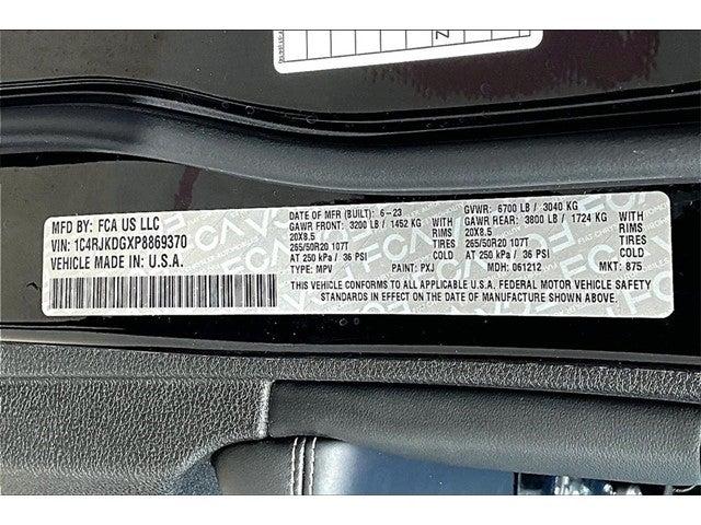 2023 Jeep Grand Cherokee L Vehicle Photo in Grapevine, TX 76051