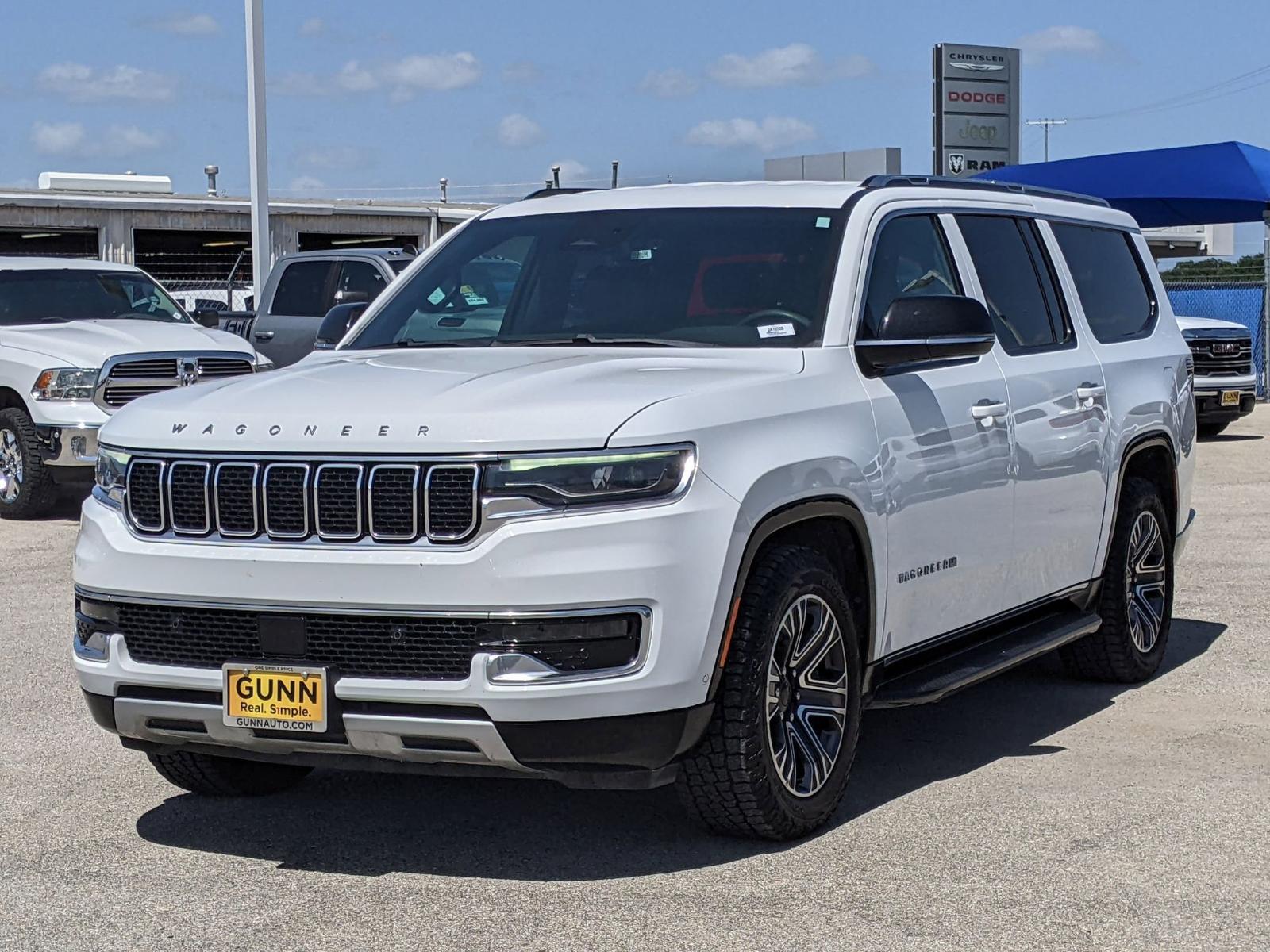 2023 Jeep Wagoneer L Vehicle Photo in Seguin, TX 78155
