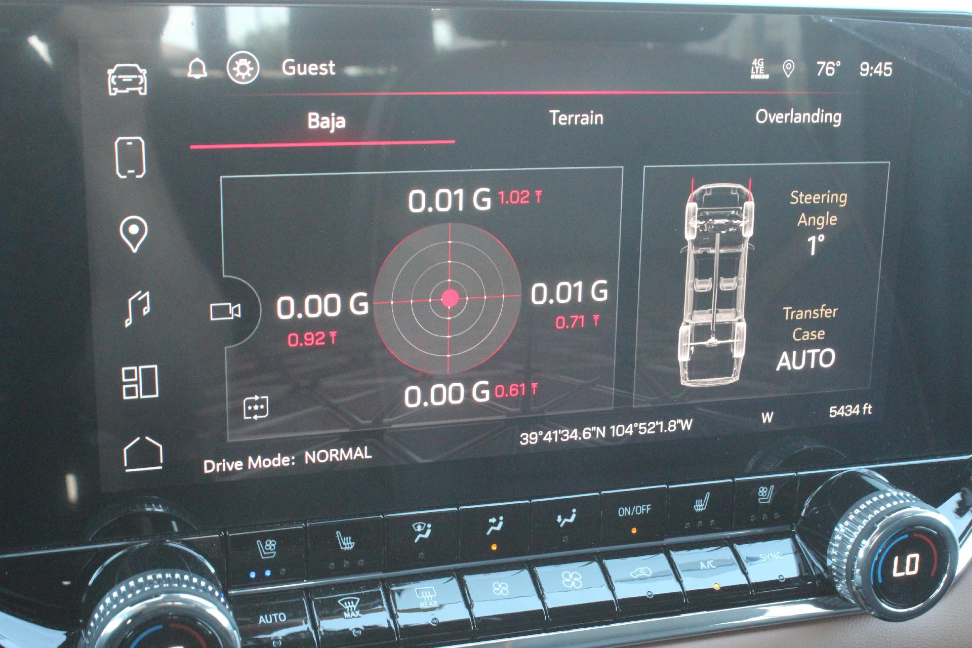 2025 GMC Canyon Vehicle Photo in AURORA, CO 80012-4011