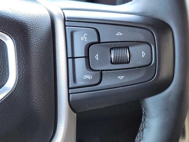 2024 GMC Yukon XL Vehicle Photo in DENTON, TX 76210-9321