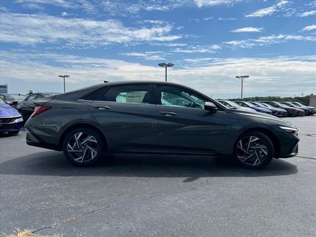 2024 Hyundai ELANTRA Vehicle Photo in Shiloh, IL 62269