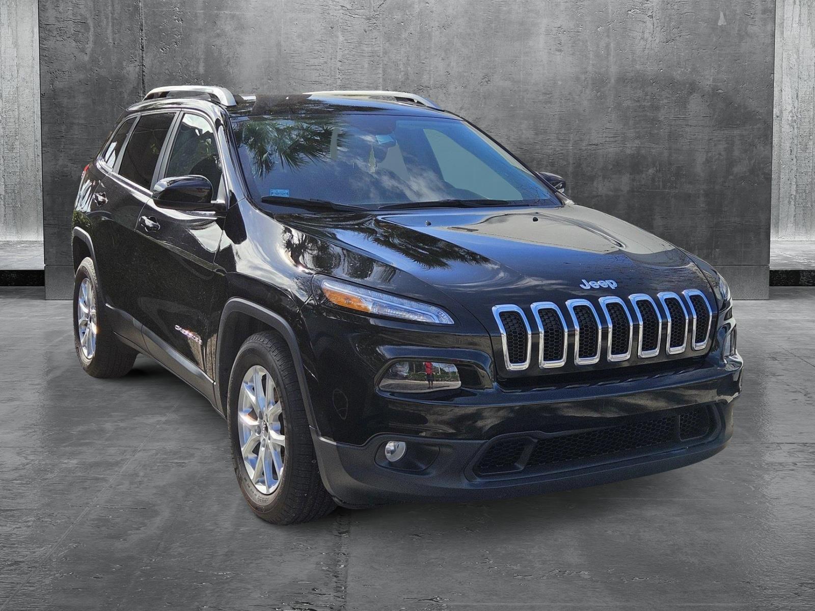 2017 Jeep Cherokee Vehicle Photo in Delray Beach, FL 33444