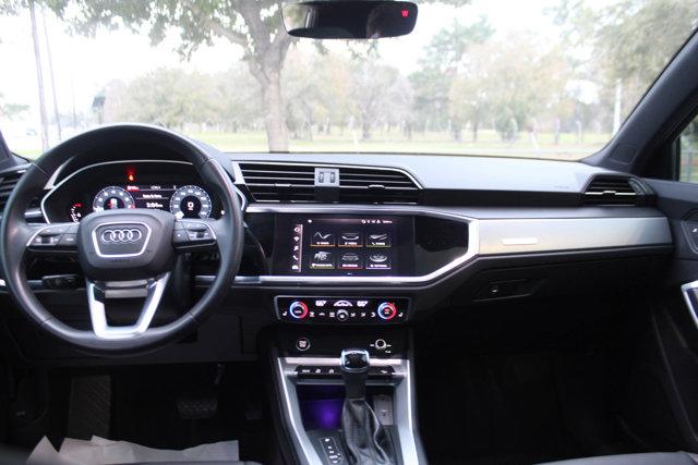 2022 Audi Q3 Vehicle Photo in HOUSTON, TX 77090