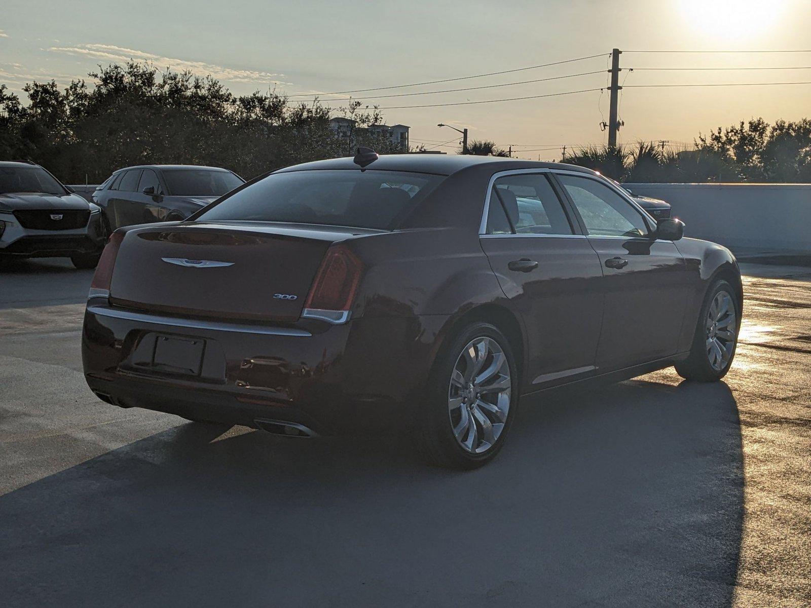 2018 Chrysler 300 Vehicle Photo in WEST PALM BEACH, FL 33407-3296