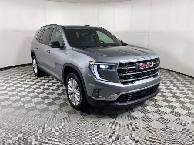 2024 GMC Acadia Vehicle Photo in MEDINA, OH 44256-9001