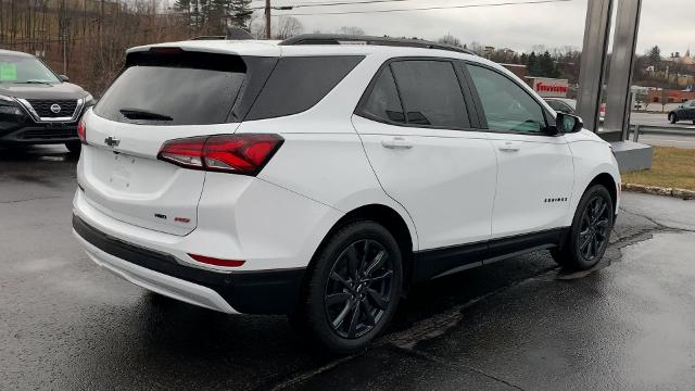 2023 Chevrolet Equinox Vehicle Photo in MOON TOWNSHIP, PA 15108-2571