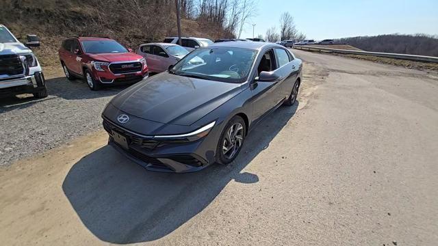 2024 Hyundai ELANTRA Vehicle Photo in Pleasant Hills, PA 15236