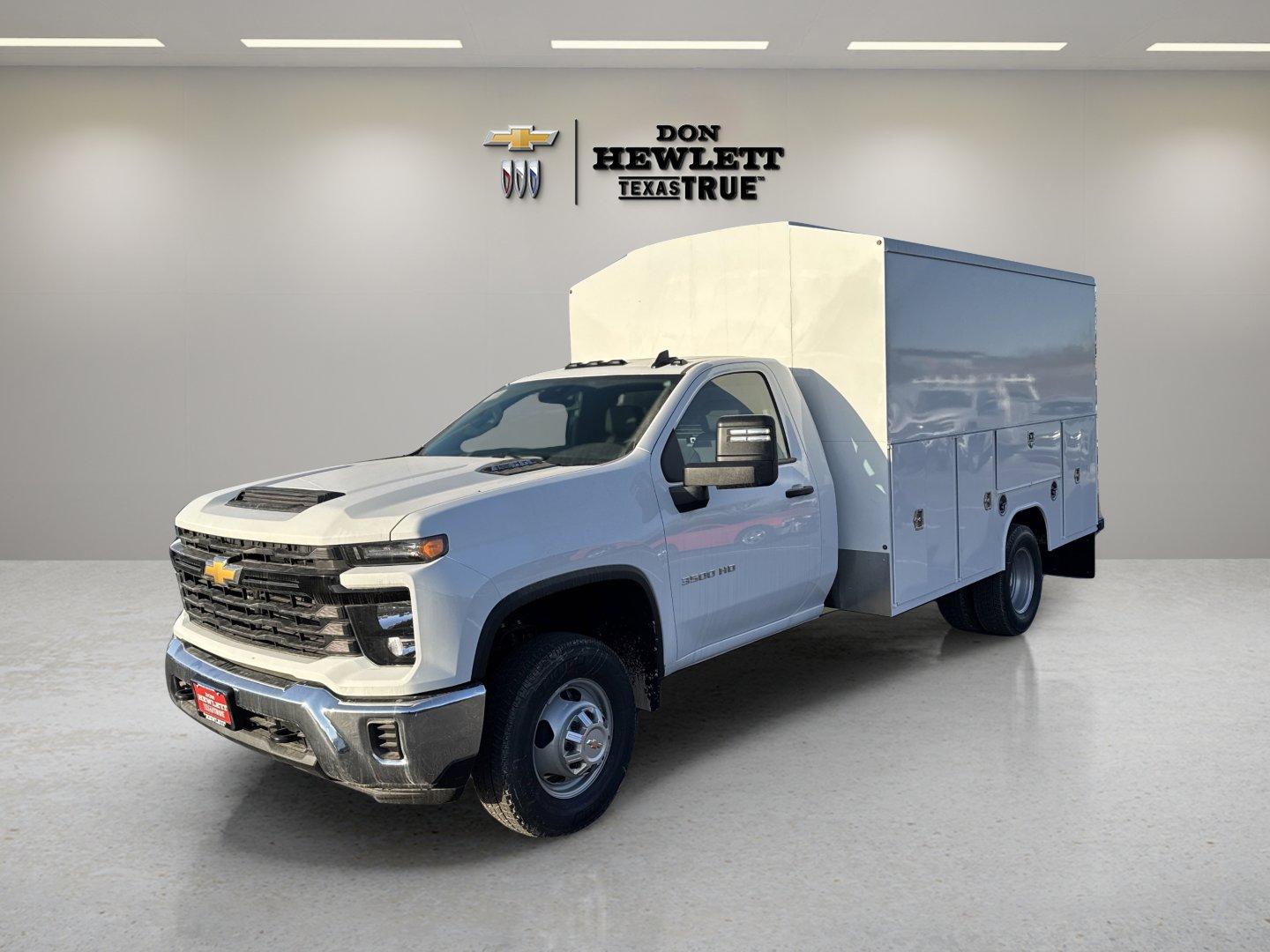 2025 Chevrolet Silverado 3500 HD Chassis Cab Vehicle Photo in GEORGETOWN, TX 78626-7508