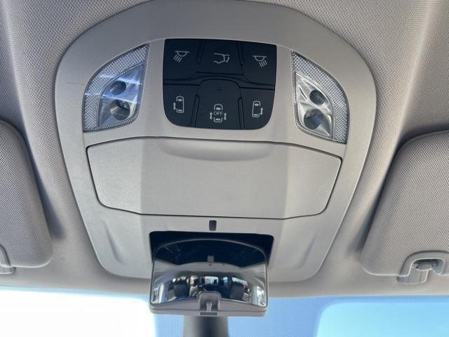 2023 Chrysler Pacifica Vehicle Photo in GREEN BAY, WI 54304-5303