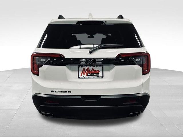 2023 GMC Acadia Vehicle Photo in MEDINA, OH 44256-9631
