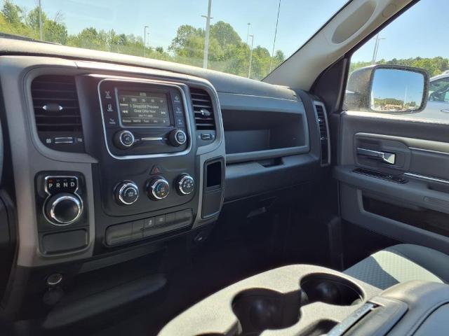 2019 Ram 1500 Classic Vehicle Photo in EMPORIA, VA 23847-1235