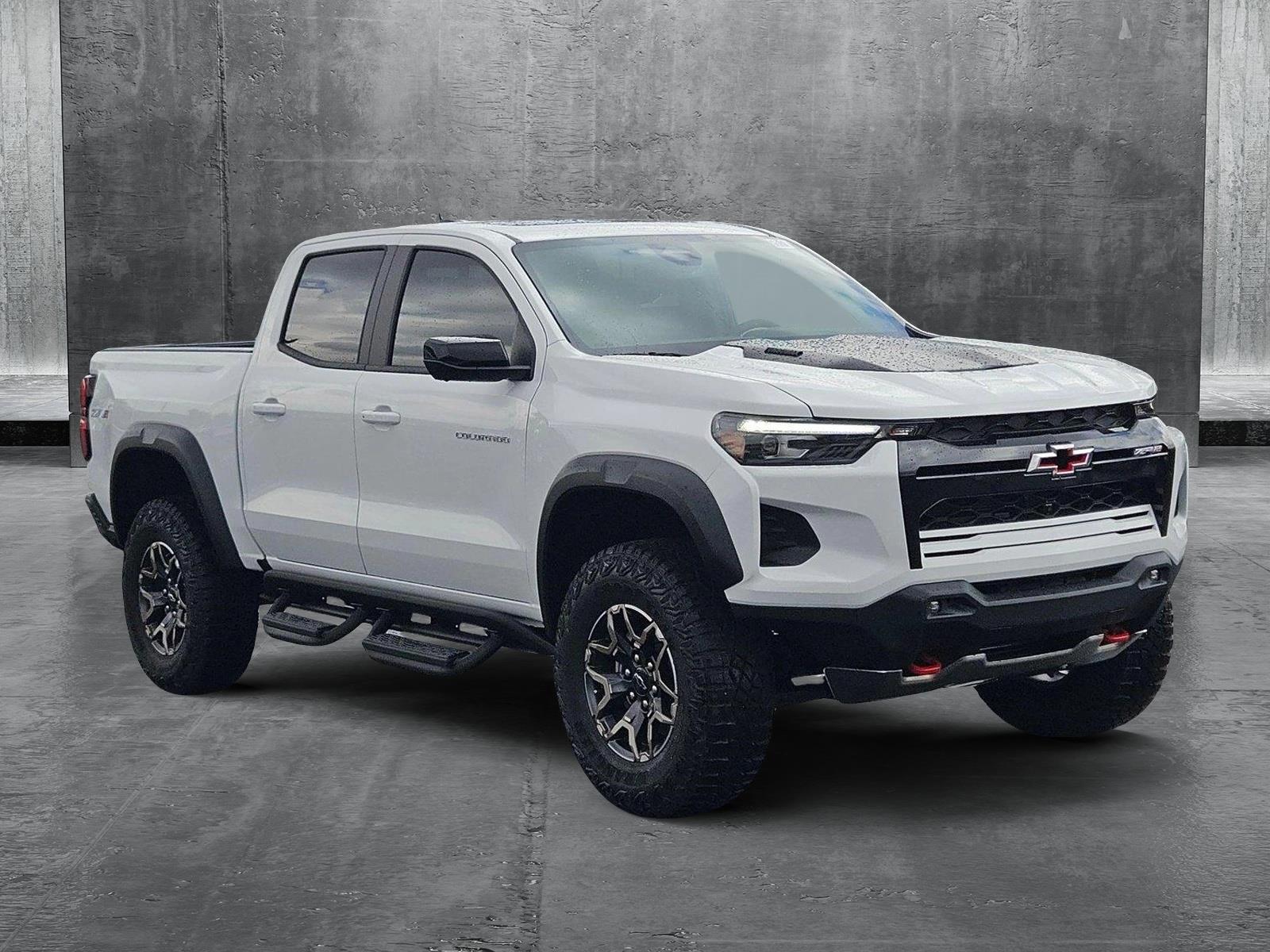 2025 Chevrolet Colorado Vehicle Photo in GILBERT, AZ 85297-0446
