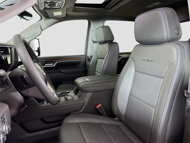2025 GMC Sierra 3500 HD Vehicle Photo in PUYALLUP, WA 98371-4149