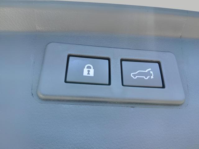 2025 Subaru Outback Vehicle Photo in Green Bay, WI 54304